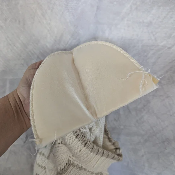 Nicole Winter Medium Vintage Sweater Floral Needlep-looking Designs - Picture 8 of 13